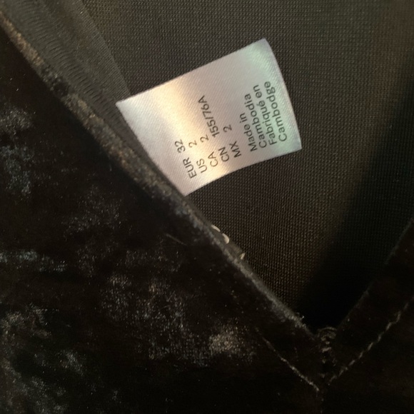 Velvet holiday dress with open back - Picture 4 of 5